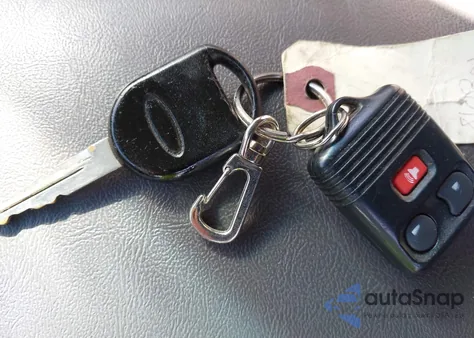 2001 Ford Explorer Sport Trac from USA, damaged, VIN 1FMZU77E71UB28117